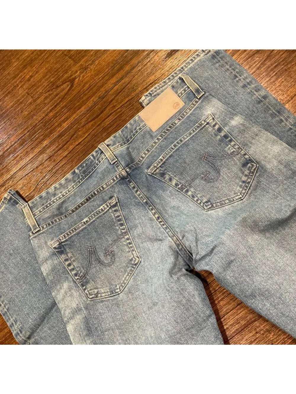 AG Matchbox Slim Straight Jean 32x34 Light Wash Dirty Distressed Grunge Sample